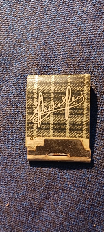 PECK AND PECK....WHATEVER  WAS....60? MAYBE...UNSTRUCK MATCHBOOK