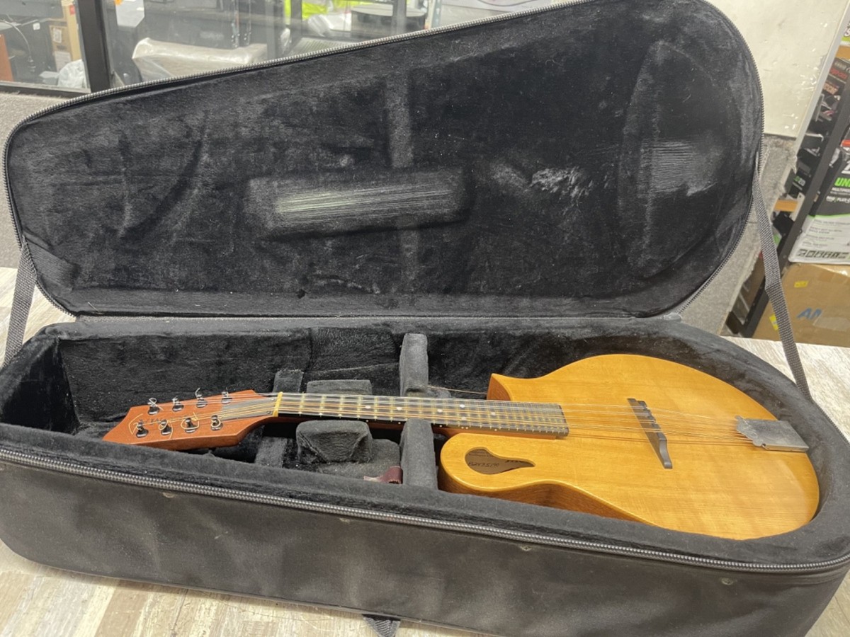 タコマ/Tacoma フラットマンドリン m-1