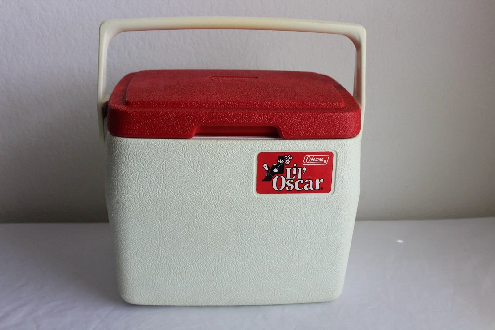 Lil Oscar Coleman 5272 Ice Chest Lunch Cooler Vintage 8qt White & Red