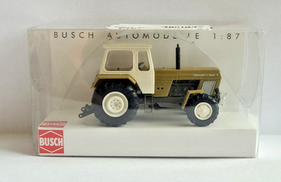 Busch 1:87 Traktor Fortschritt ZT 303 grün UNBESPIELT Vitrinenmodell mit OVP