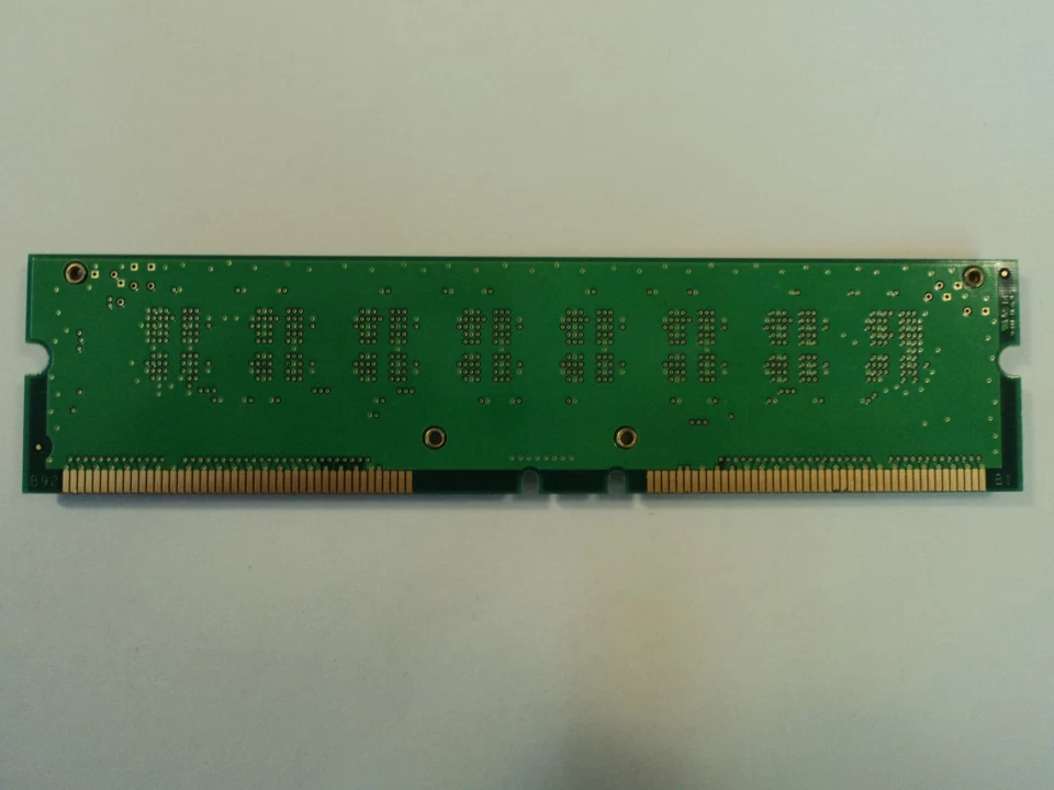 Samsung RAM Memory Module 128MB PC600-53 ECC 184-Pin RAMBUS MR18R0828AN1-CG6 - Image 4 of 4