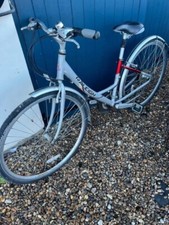 Raleigh Pioneer Ladies bike. Silver Grey 5 gear excellent bike !