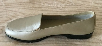 moda in pelle white sandals