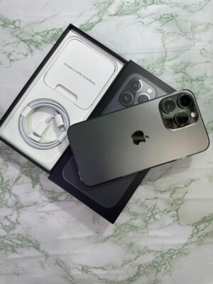 Apple iPhone 13 Pro   256GB Space Grey (Unlocked)   Mint Condition (Used)