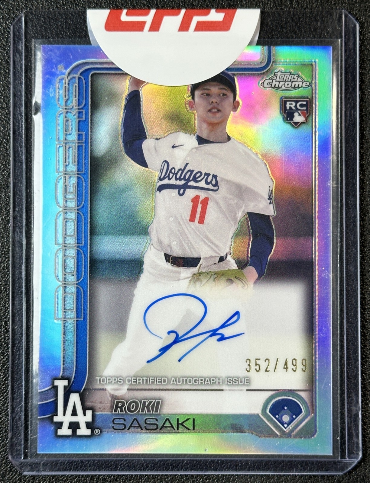 ROKI SASAKI 2025 TOPPS CHROME #RA-ROKI ROOKIE REFRACTOR AUTO RC 352/499 DODGERS
