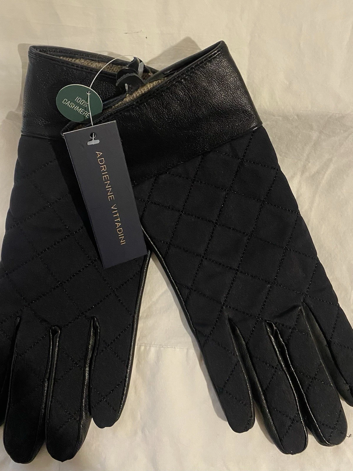 Lambskin leather Glove , Quilted Top W/ cashmere Interior Women’s Medium