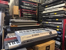 Yamaha Motif ES6 keyboard 61 keys ARMENS