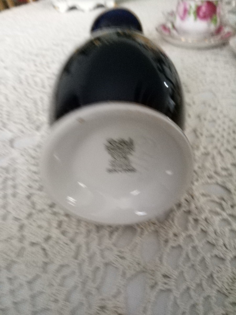 Vintage KPM Royal Porzellan Bavaria Germany Echt Cobalt Vase Used