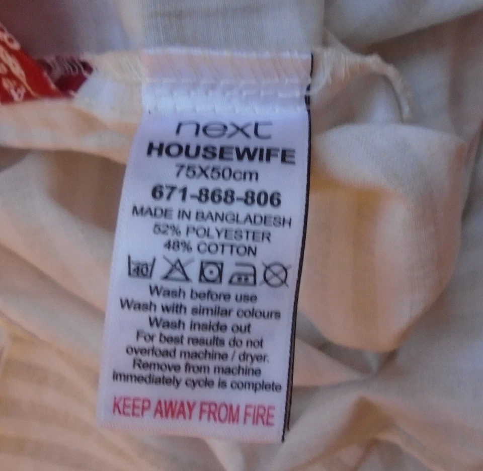 Next Striped Floral 2 Pillowcases beige white red housewife cotton blend vgc - Image 4 of 4