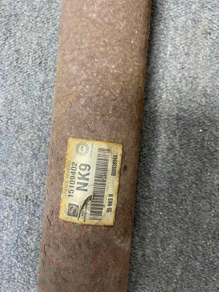 Rear Drive Shaft GMC YUKON 00 01 02 03 04 05 OEM #15109402 Foto 4 de 4