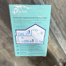 TP-Link AV1000 Gigabit Passthrough Powerline Starter Kit 2 Adapters TL-PA7017P