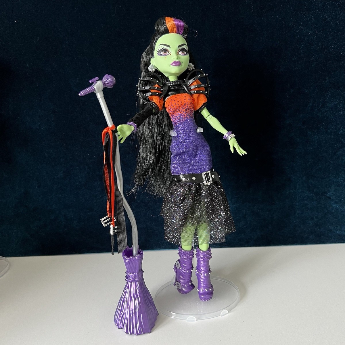 Monster High Casta Fierce Doll Green Witch Singer | eBay