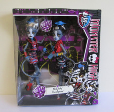 Monster High Zombie Shake Meowlody & Purrseph...