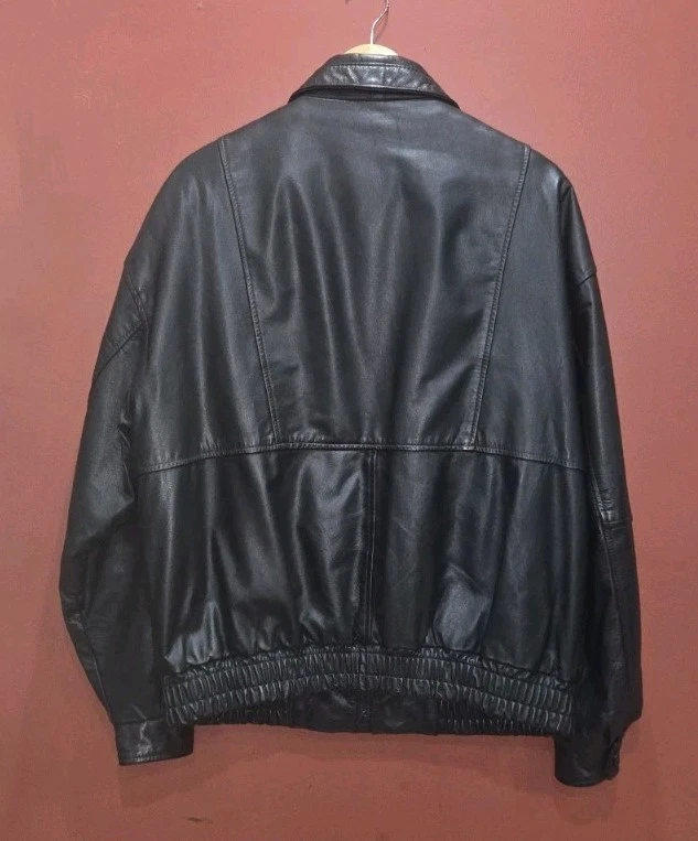 Chaqueta bomber de cuero de Peerless Foto 3 de 4