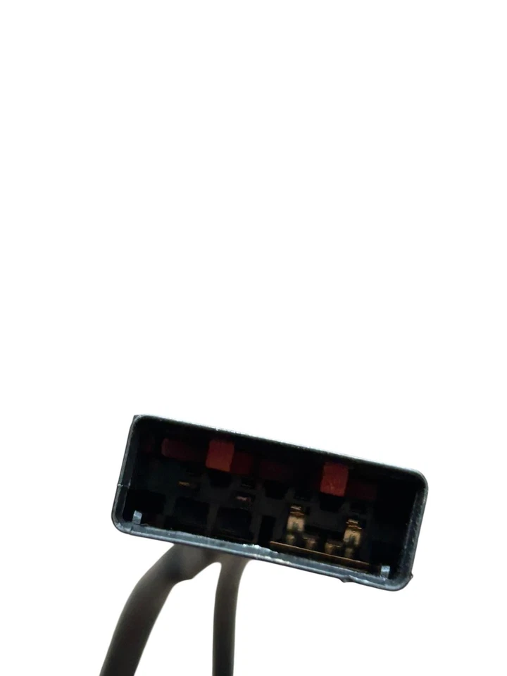 Pretensionatore destro fiat croma 1900 multijet 150 cv 2005/2011 184790460 - Immagine 3 di 4