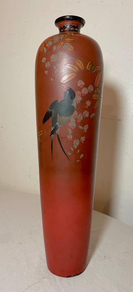 BIG antique 19th century Japanese Meiji red totai cloisonné porcelain bird vase - Image 3 of 4