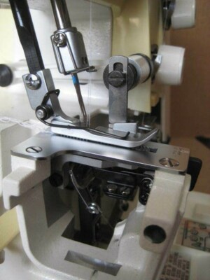 SINGER 14U244B Differential Feed Serger Sewing Machine w