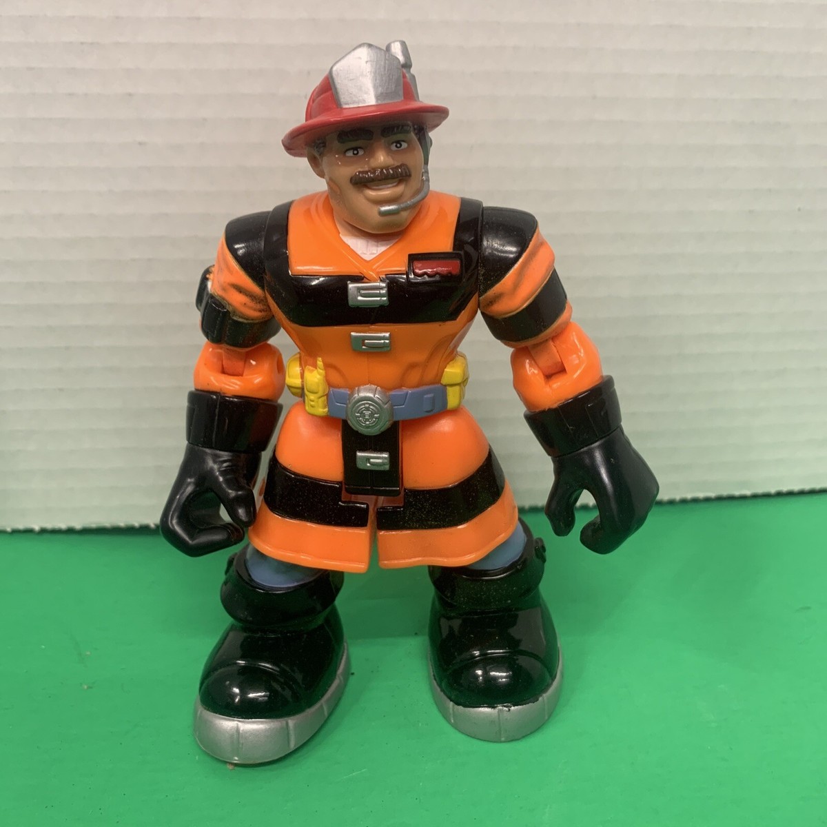 2001 Mattel Vintage Fisher Price Rescue Heroes Action Figure