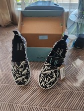 Toms Alpargata Black and Glow in the dark. T Rex Bones printboys shoes size 1.5