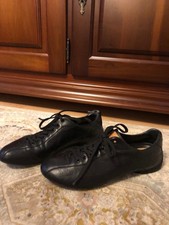 schwarze Schnürschuhe aus Leder von Louis Vu...