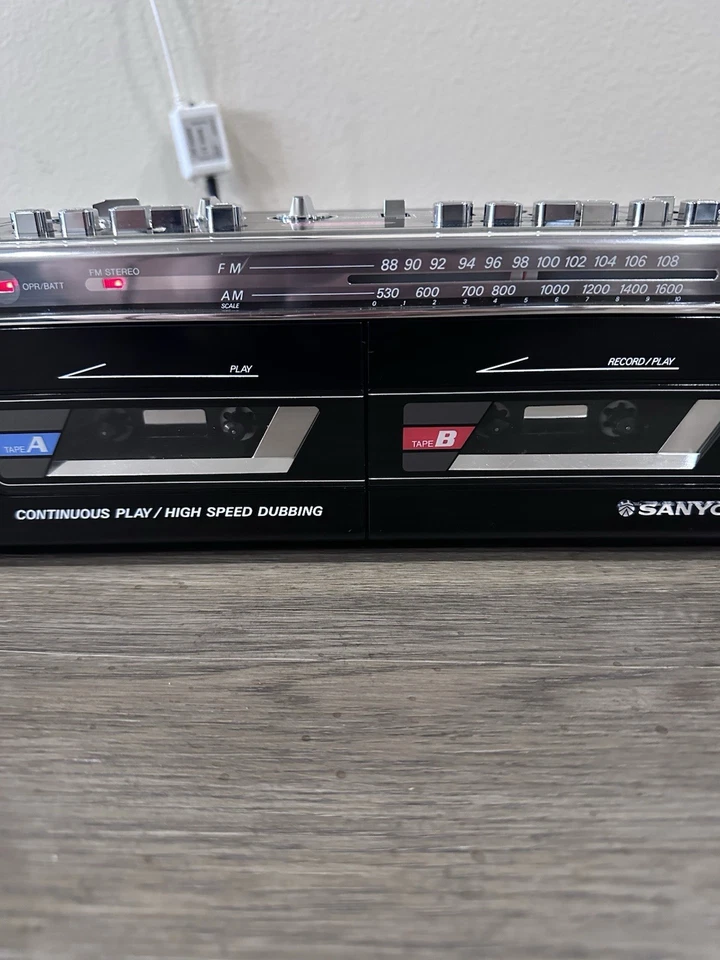 Radio estéreo AM/FM casete duelo cassette boombox sanyo m w800 de colección PROBADO Foto 3 de 4