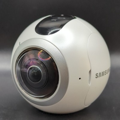 Samsung Gear 360 Real 360 Degree High Resolution VR Camera SM-C200 + Battery