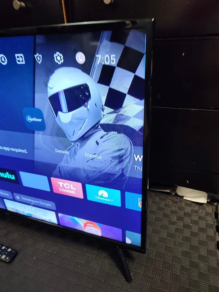 TCL 40" CLASS 1080P 3-SERIES FHD LED ANDRIOD SMART TV 40S330 w/ Remotes & Stand - Image 2 of 4