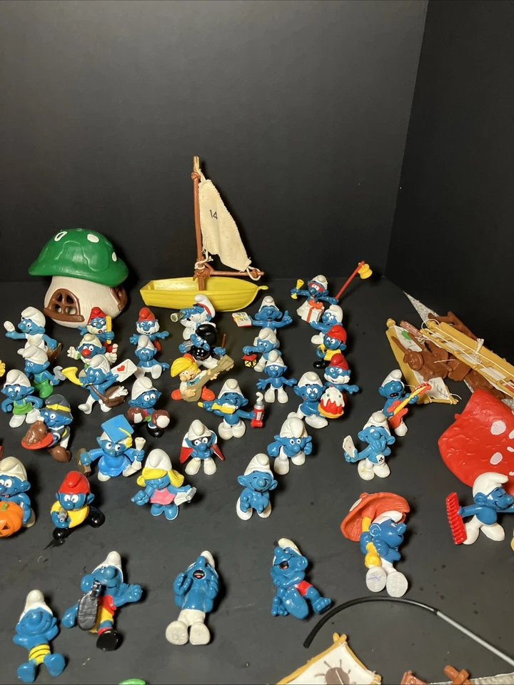 Massive Vintage lot of Schleich Peyo Smurfs Smurfs - Image 4 of 4
