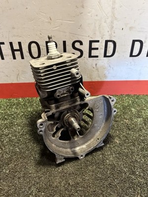 Tanaka TBC-240pfs Benzin Freischneider Motorbaugruppe guter Zustand