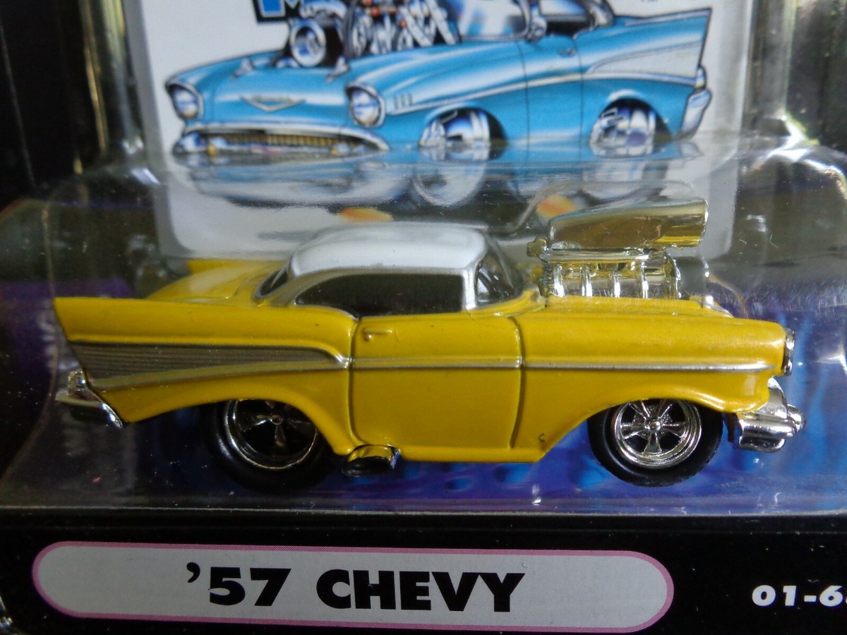 1957 CHEVY BEL AIR YELLOW MUSCLE MACHINES 1/64 NEW IN USED PACKAGE