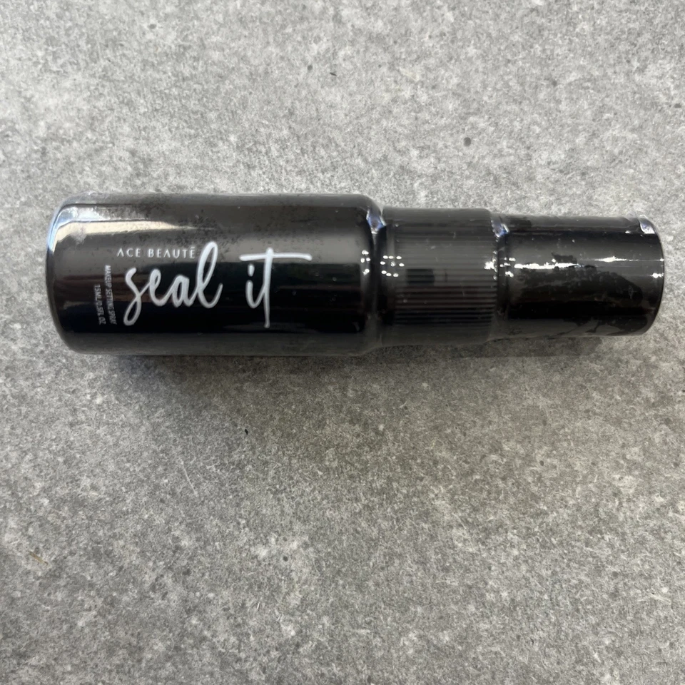 Lote de 6 artículos de maquillaje con bolsa de cosméticos Ipsy Foto 3 de 4