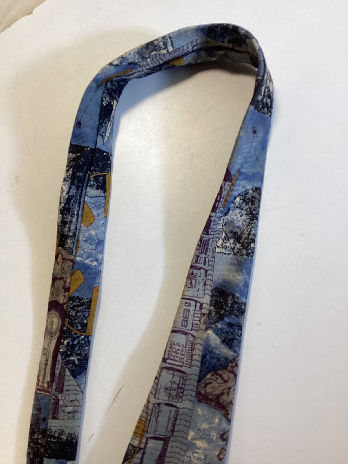 Structure Scenic or Architectural Pattern Men's Necktie 100% Italian ...
