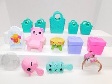 Shopkins Lot of accessories-Lot of 14pcs-Baskets-Brushes and more