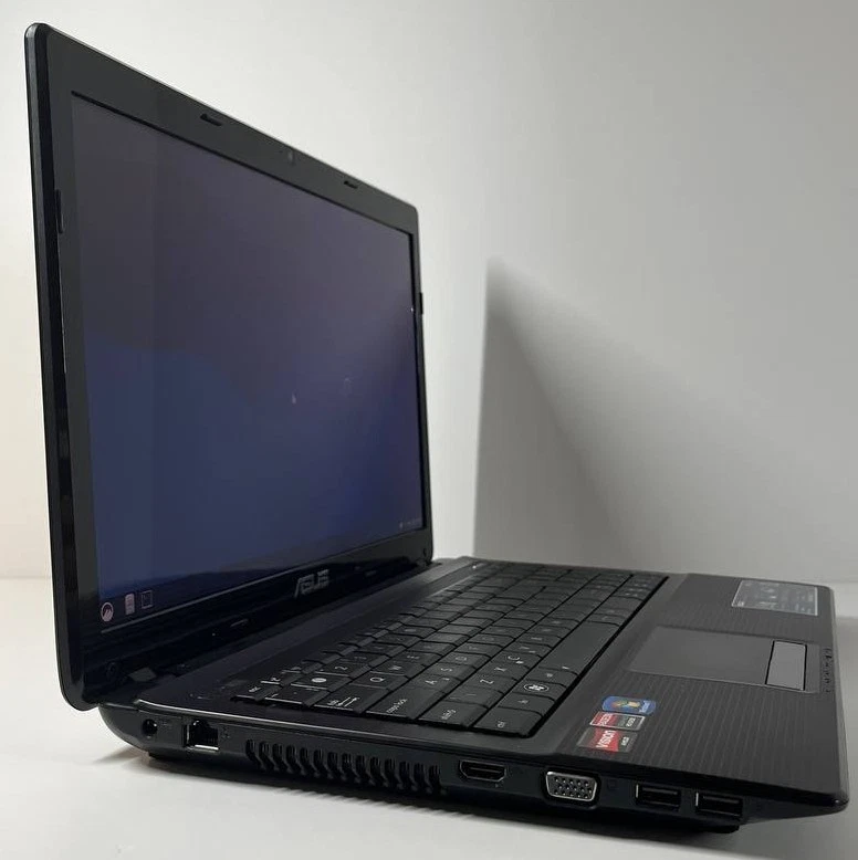 ASUS X53U – AMD E-450, 5GB RAM, 320GB HDD, Radeon HD 6320, Linux Mint - Image 2 of 4