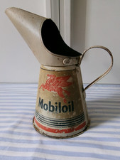Vintage Mobil Mobiloil Pegasus Quart Oil Pourer Jug Can Fuel Tin Tractor Car