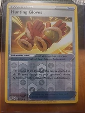 Hunting Gloves 142/172 Swsh09: Brilliant Stars Reverse Holo