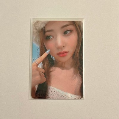 Le Sserafim Yunjin Photocard K-POP