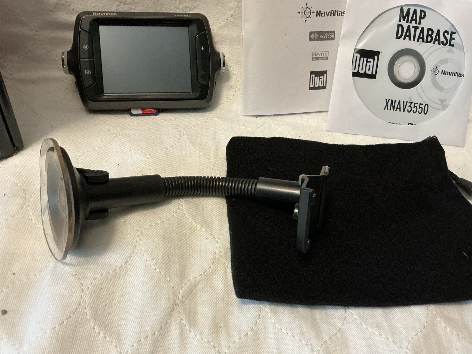 Portable GPS NAVIGATION SYSTEM 1GB SD CARD PRE-LOADED WITH US MAP BUILT PLAYER