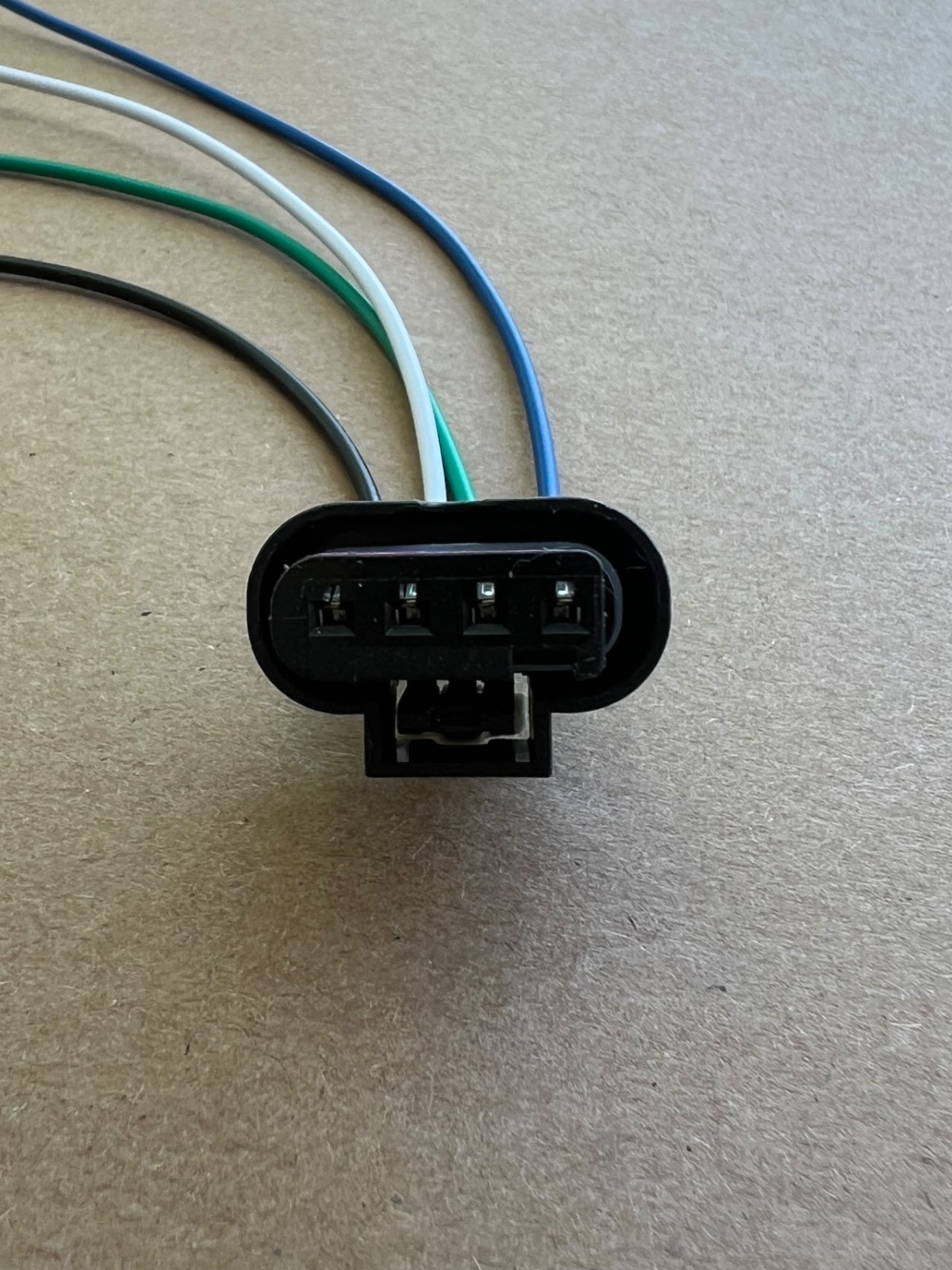 For 18-21 Volkswagen Atlas 4-Way Radiator Shutter Actuator Connector Harness