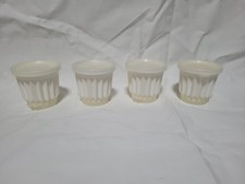 Tupperware Puddingförmchen 4 Stk, mit je zwei Deckeln, ca. 7,5 cm Durchmesser