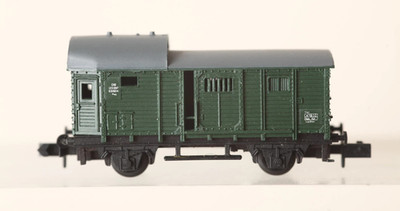 Arnold Rapido N Scale 4490 Freight Train Caboose DB 123 697 Essen Green Box