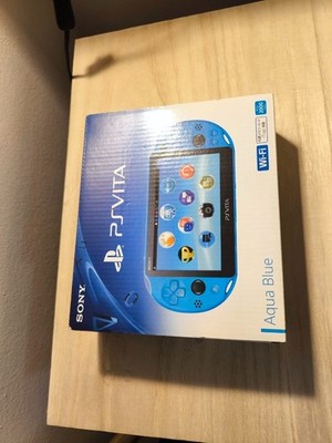 Sony PS Vita - PCH-2000 with Accessories and Minecraft