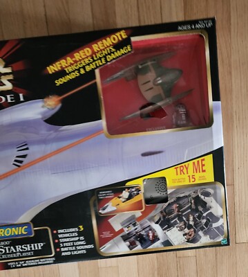 Naboo Royal Starship Electronic Playset STAR WARS Episode 1 Naboo Royal Starship Electronic Playset STAR WARS Episode 1