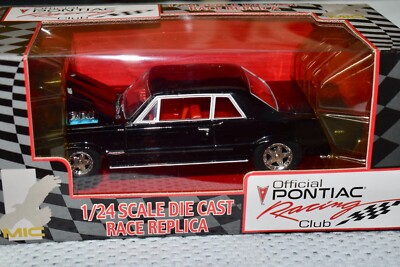Official Pontiac Racing Club Black 1964 GTO 1:24 Scale DieCast