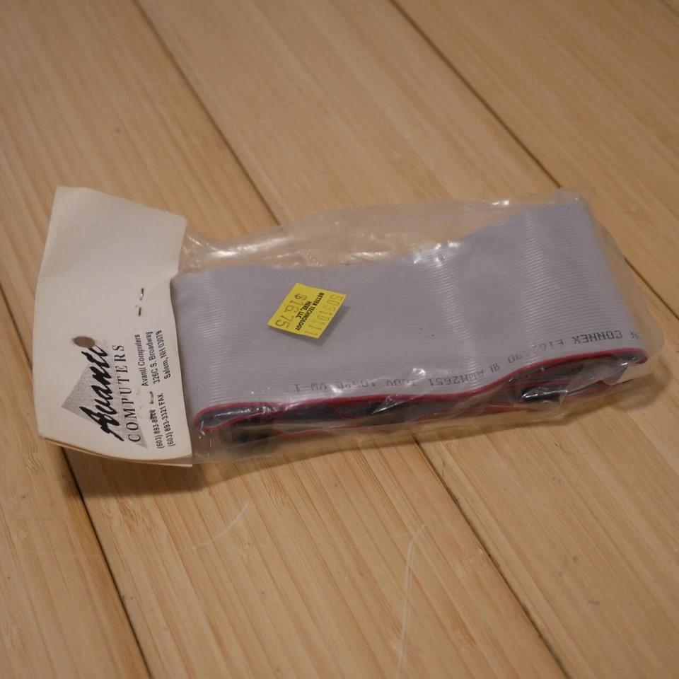 Vintage NOS 2 Device - 50-pin - Internal Gray PVC SCSI Cable (24 inches) - Image 3 of 4