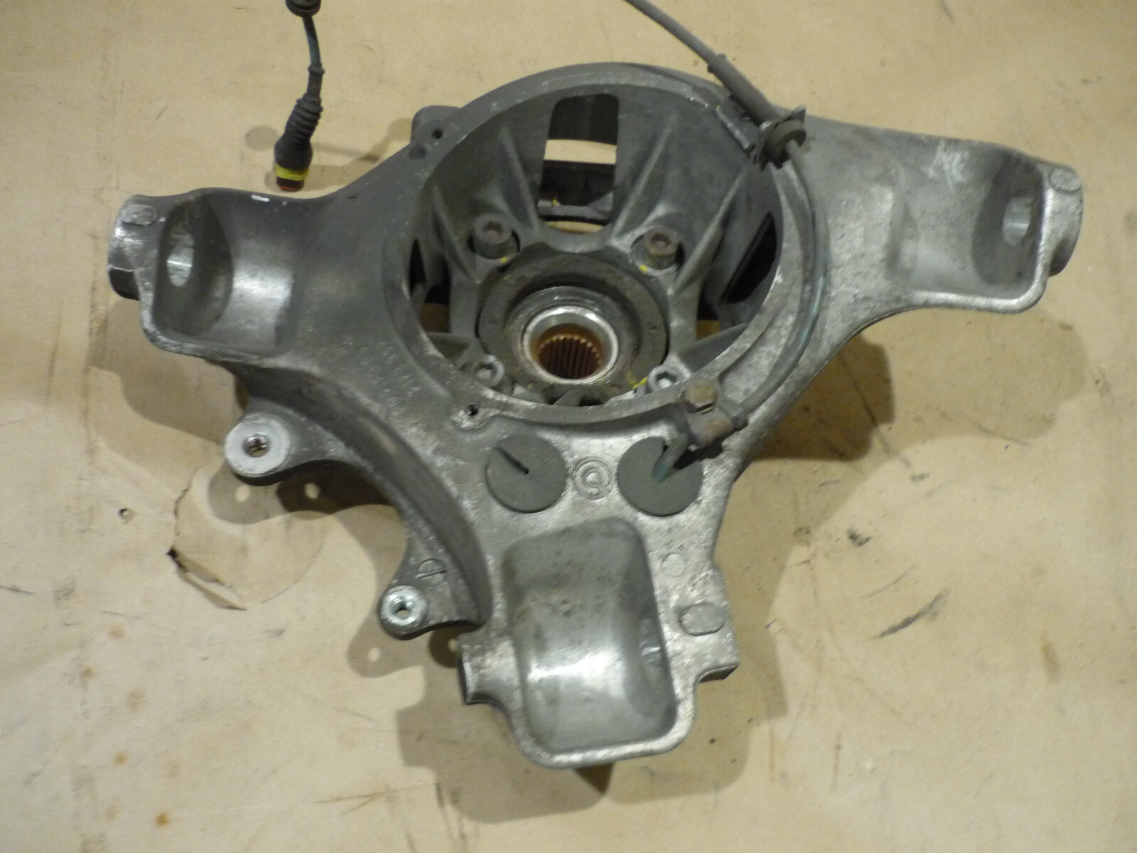 Ferrari 360 / 430 - RH  Rear Hub Holder / Stub Axle -  P/N 179330