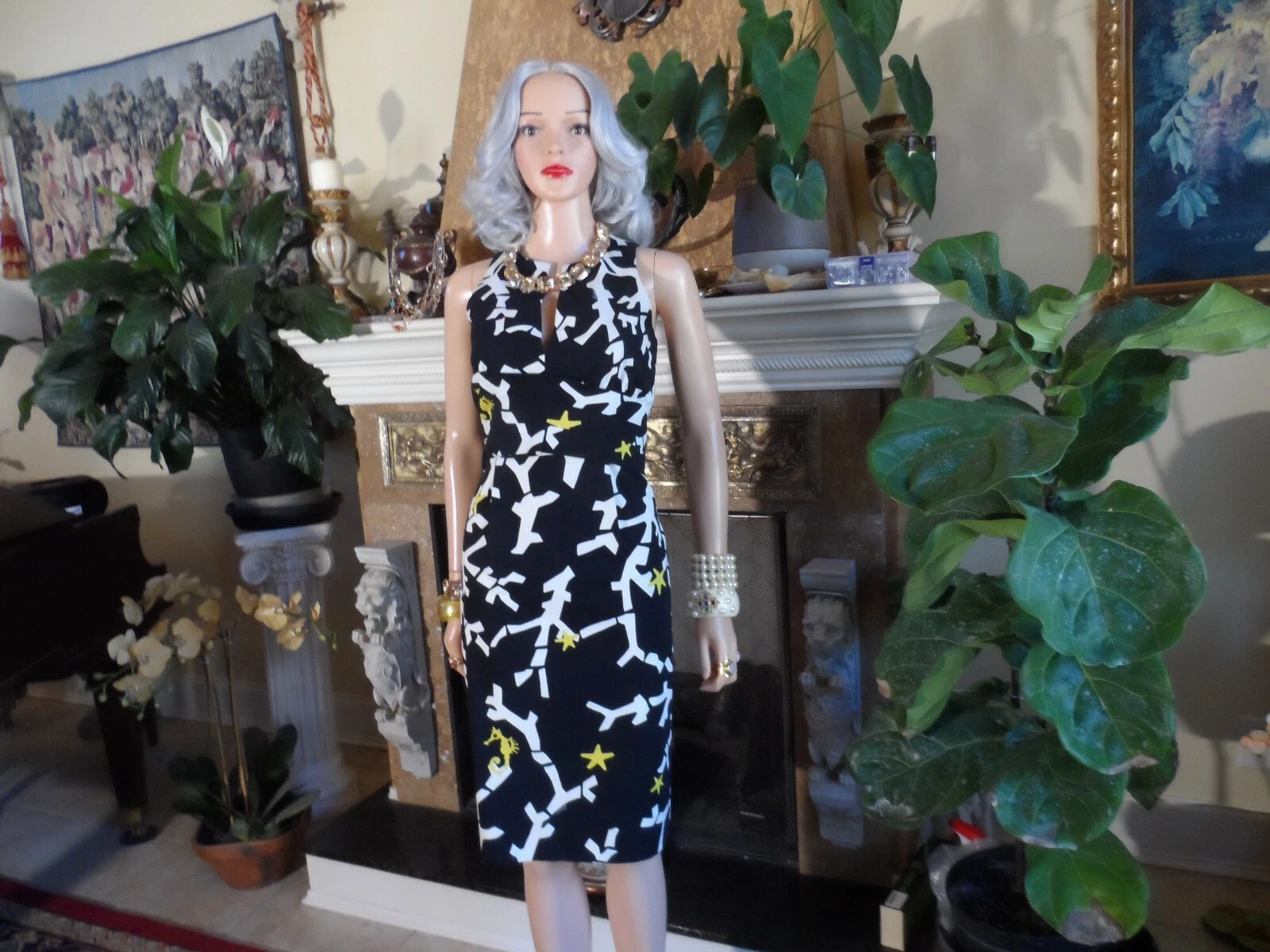 Robe Gucci noire   jaune/blanc imprimée une ligne avec détail col fendu taille IT 44 US 8