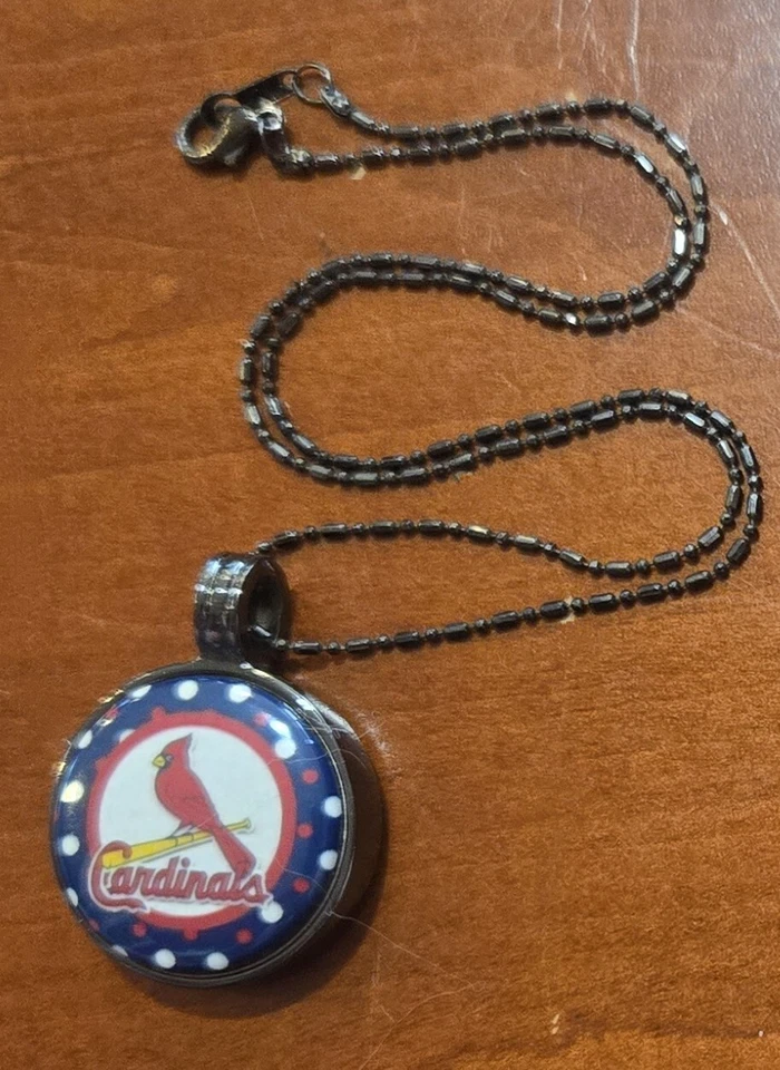 St Louis Cardinals Baseball MLB Necklace Round Pendant Gun Metal Grey 16" - Image 3 of 4