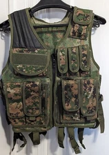 TACTICAL VEST Digital Woodland CAMO Mag Pouches CHEST RIG Excellent Condition XL