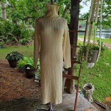 Doe & Rae Cream Ribbed Turtleneck Sweater Dress Size Medium
